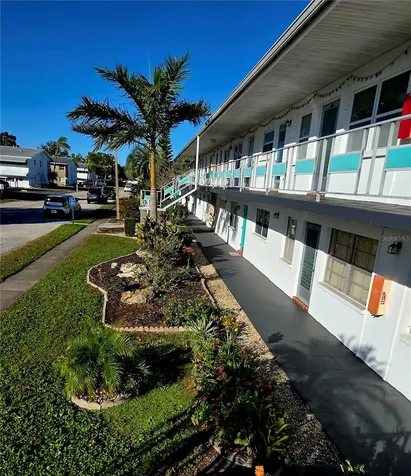5945 21st Street N St Petersburg FL 33714