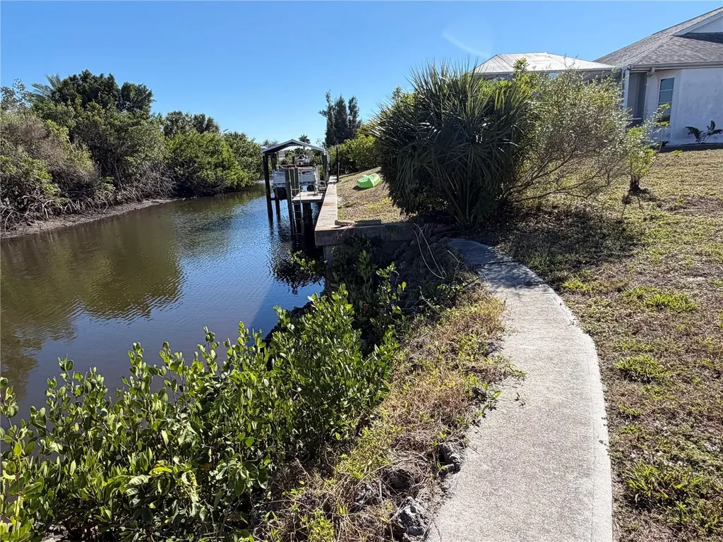 2402 Larkspur Drive Punta Gorda FL 33950