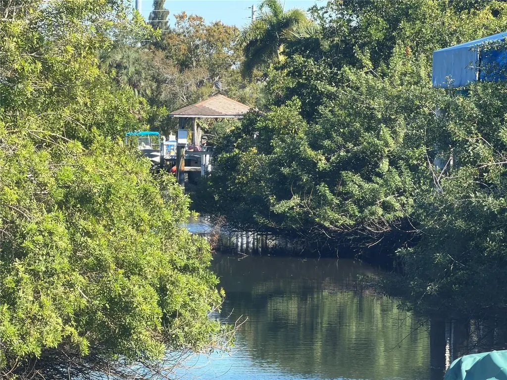 2402 Larkspur Drive Punta Gorda FL 33950