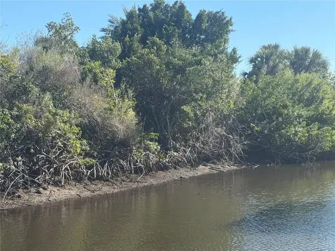 2402 Larkspur Drive Punta Gorda FL 33950