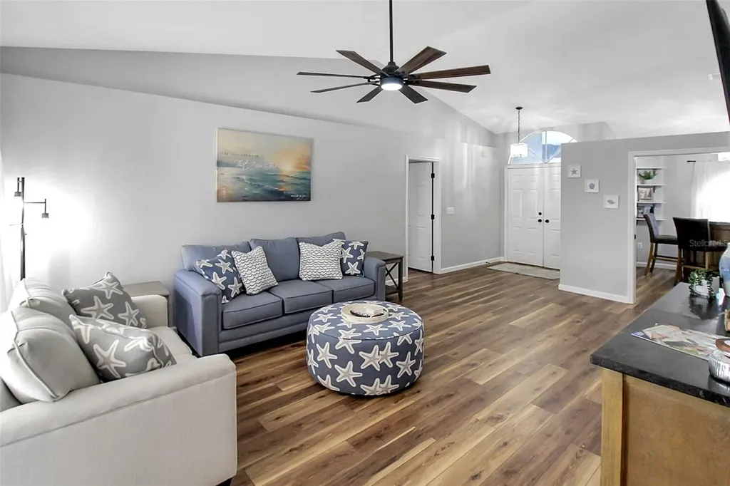 5111 13th Avenue Drive W Bradenton FL 34209