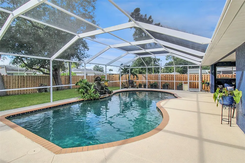 5111 13th Avenue Drive W Bradenton FL 34209