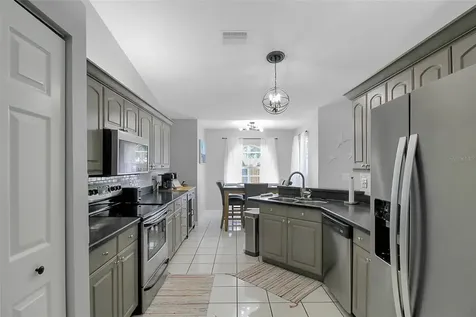 5111 13th Avenue Drive W Bradenton FL 34209