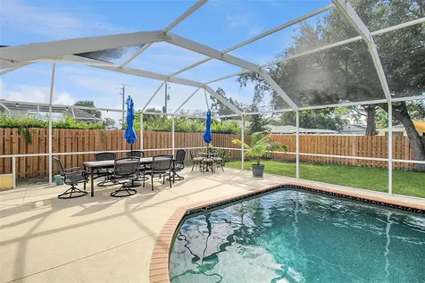 5111 13th Avenue Drive W Bradenton FL 34209