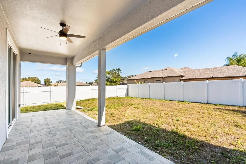 840 Oaks Shores Road Leesburg FL 34748
