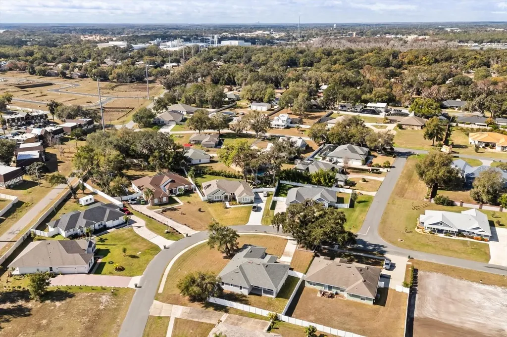 840 Oaks Shores Road Leesburg FL 34748