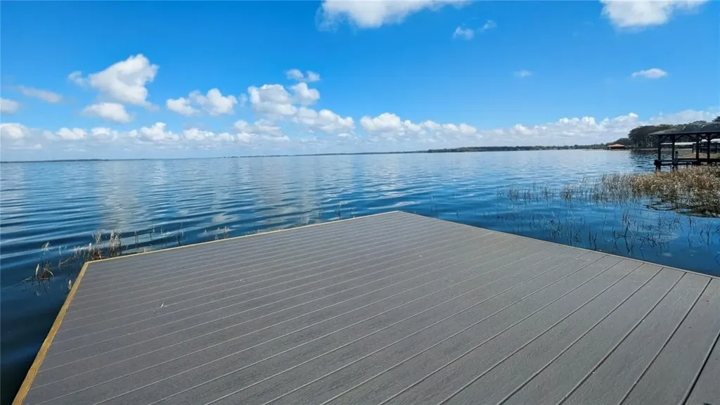 840 Oaks Shores Road Leesburg FL 34748