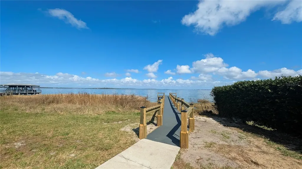 840 Oaks Shores Road Leesburg FL 34748