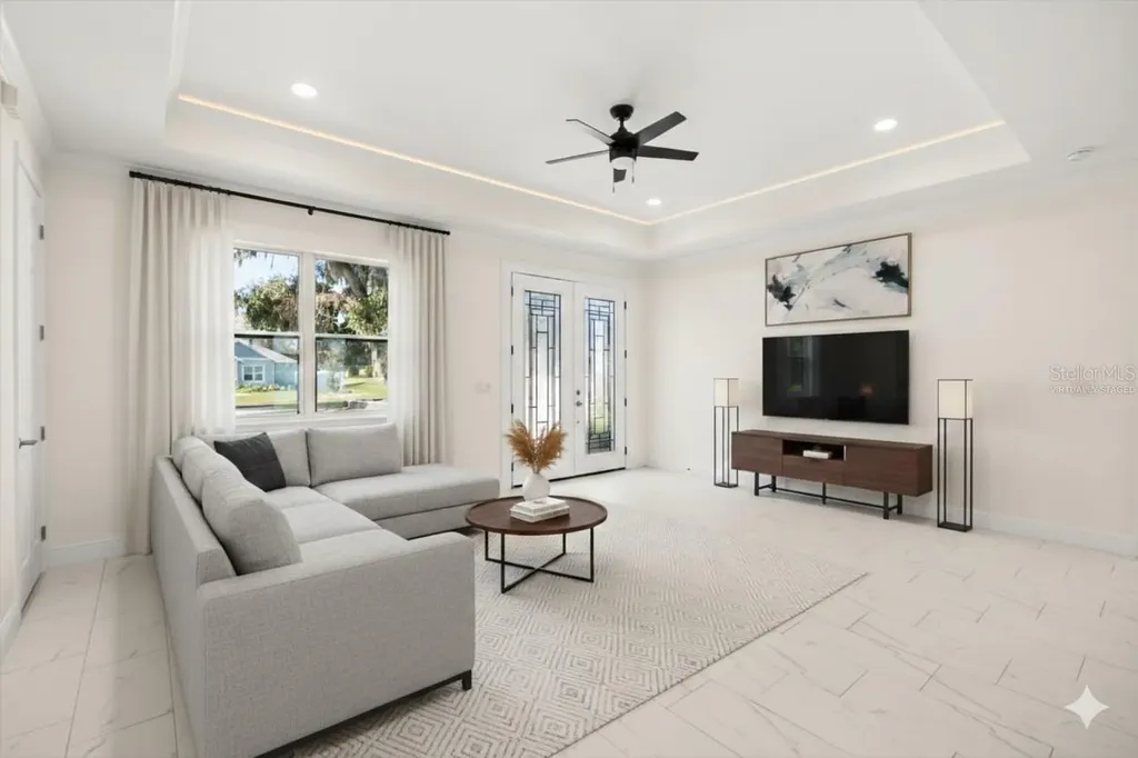 840 Oaks Shores Road Leesburg FL 34748