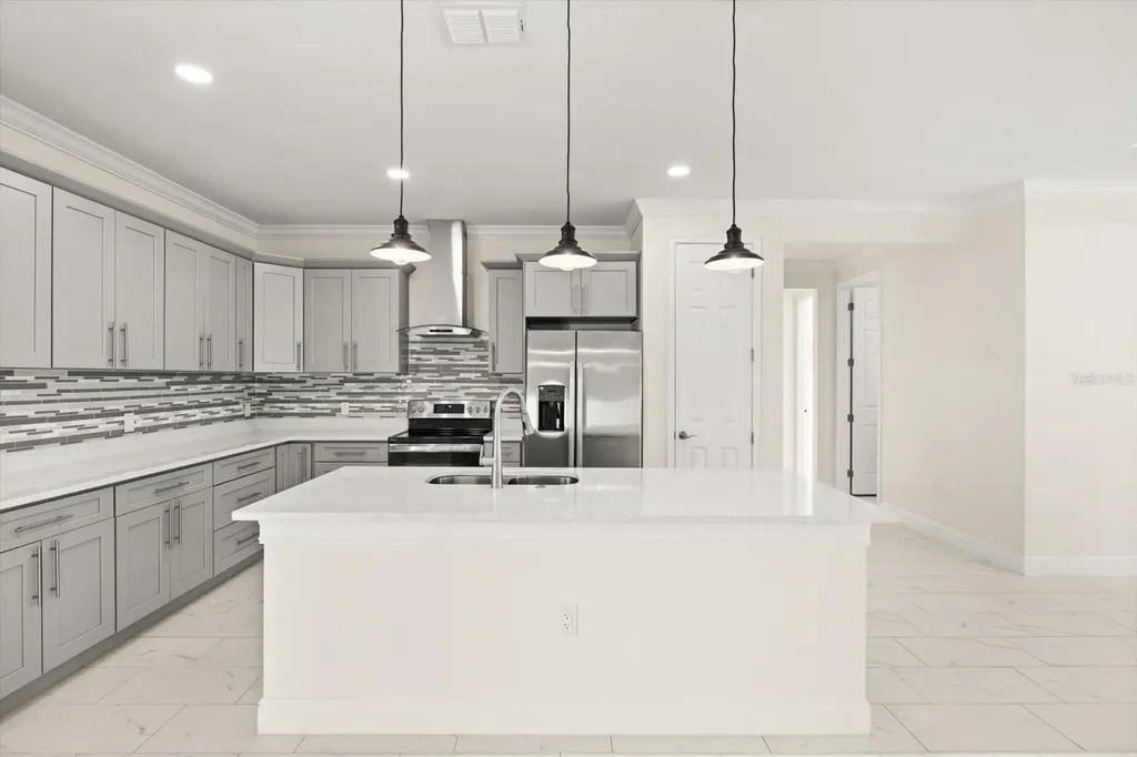 840 Oaks Shores Road Leesburg FL 34748