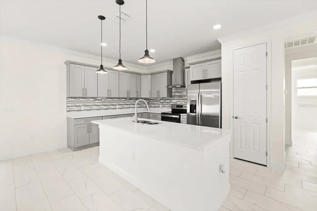 840 Oaks Shores Road Leesburg FL 34748