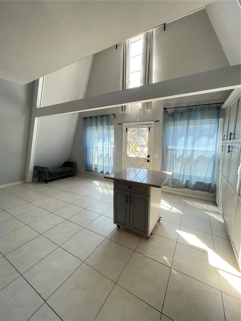 900 Riverside Drive Tarpon Springs FL 34689