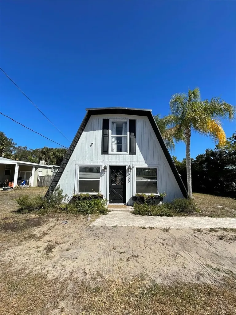 900 Riverside Drive Tarpon Springs FL 34689