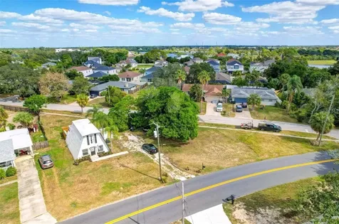 900 Riverside Drive Tarpon Springs FL 34689