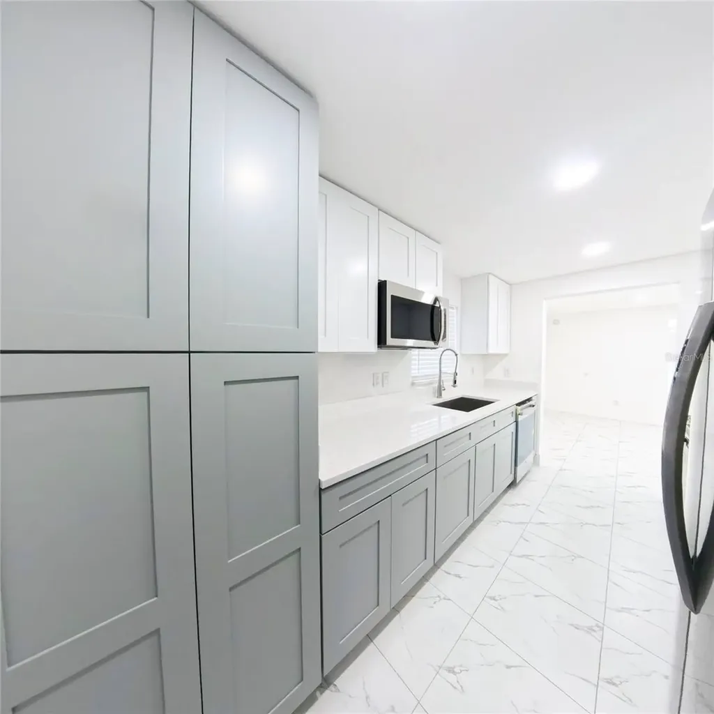 38 N Alder Drive Orlando FL 32807