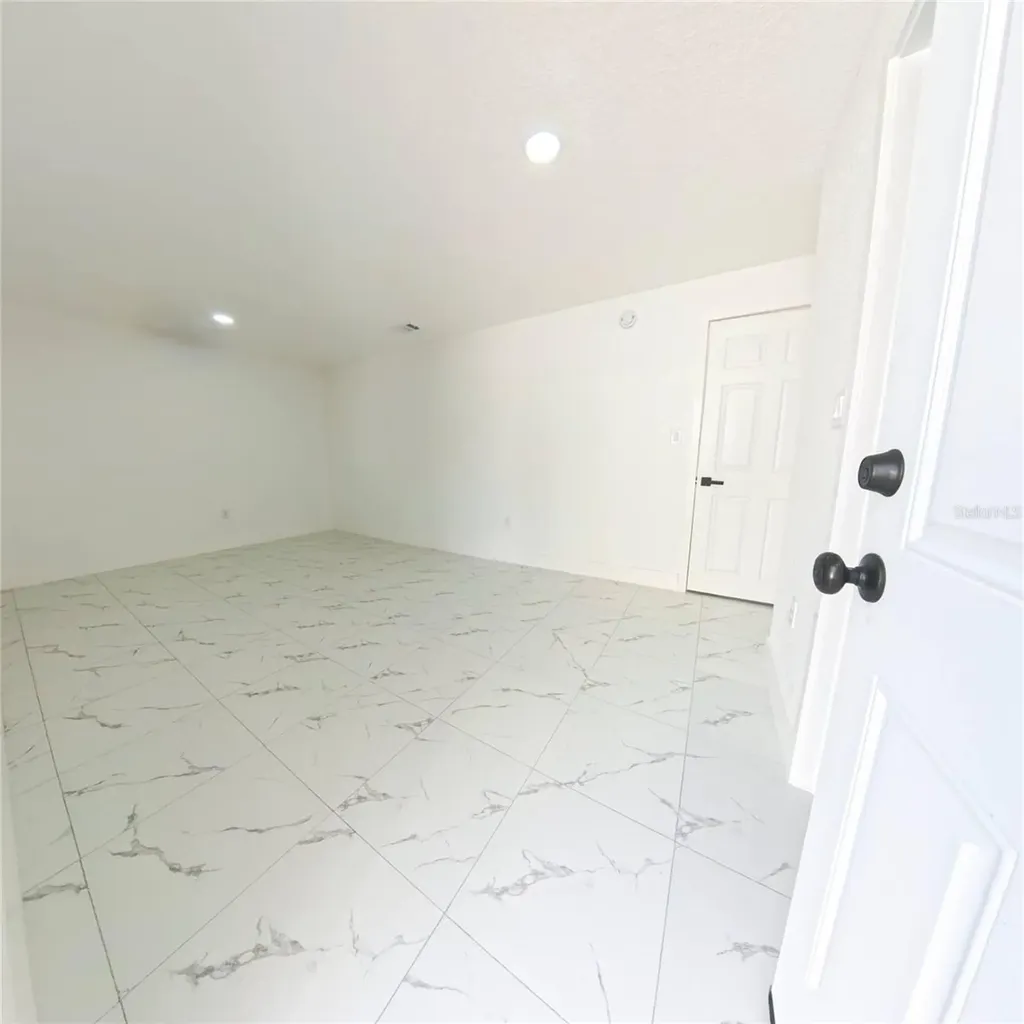 38 N Alder Drive Orlando FL 32807