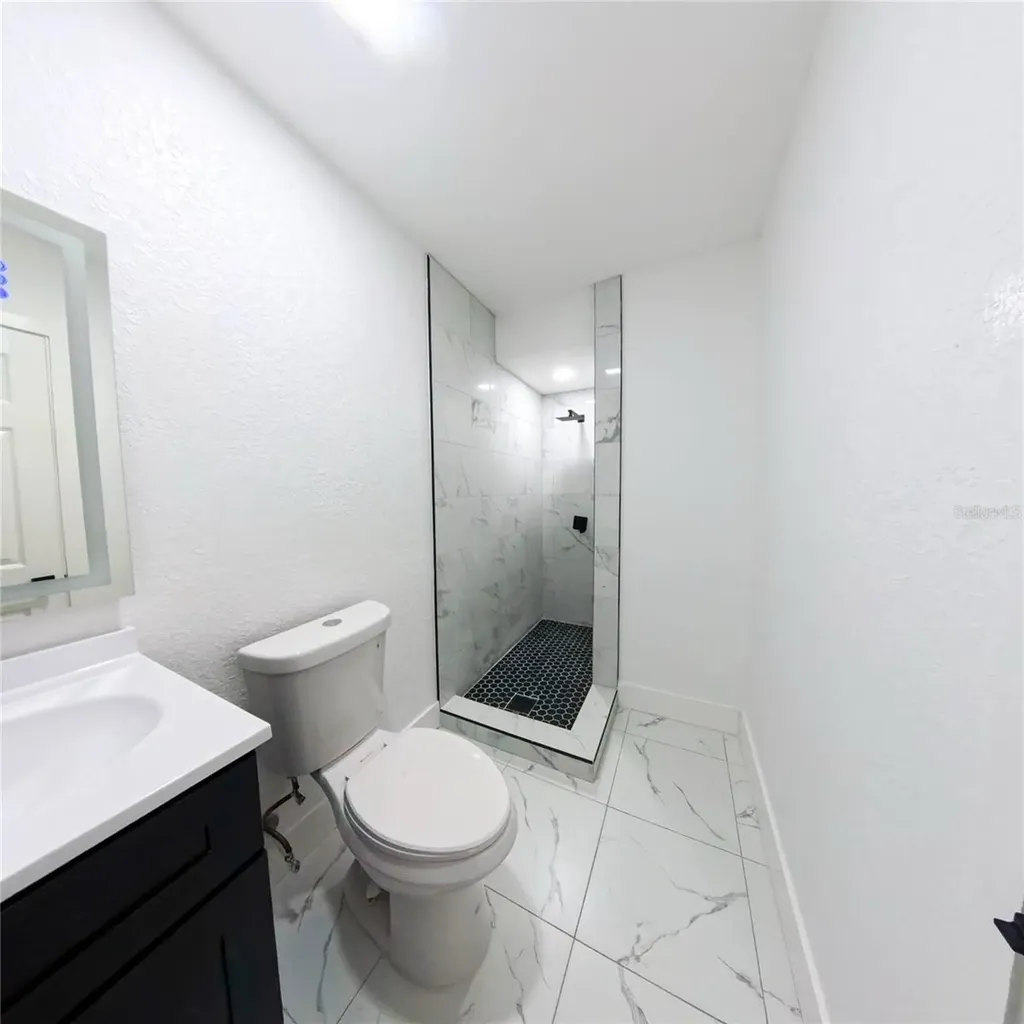 38 N Alder Drive Orlando FL 32807