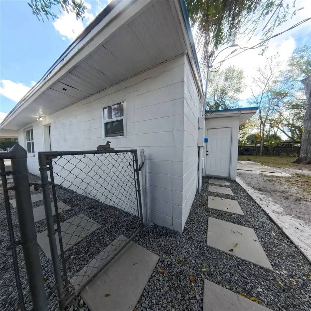 38 N Alder Drive Orlando FL 32807