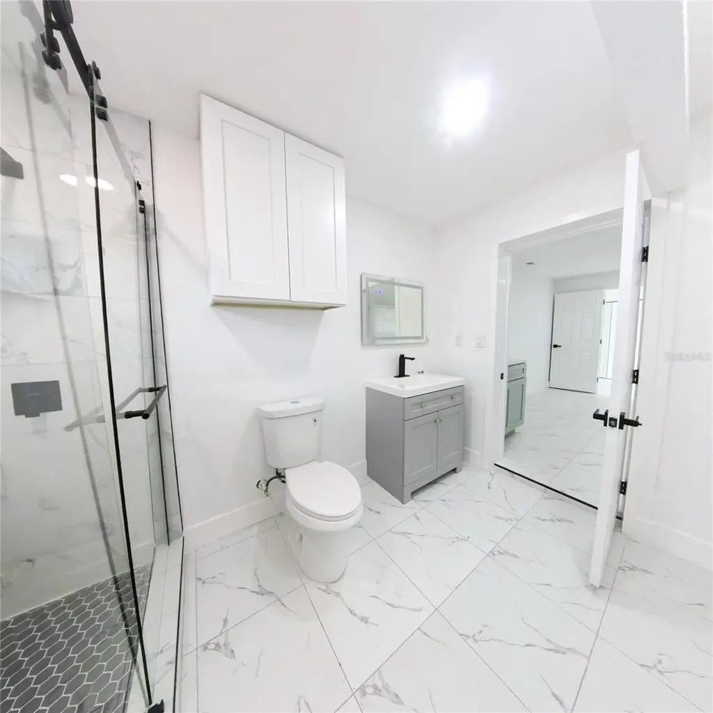 38 N Alder Drive Orlando FL 32807
