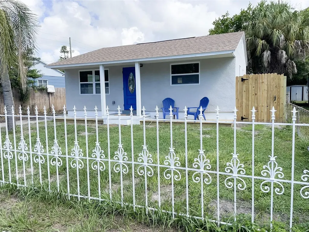 4537 10th Avenue S St Petersburg FL 33711