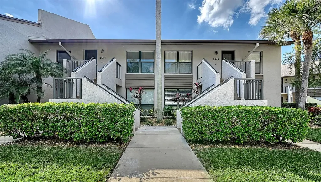 2937 Taywood Meadows Sarasota FL 34235