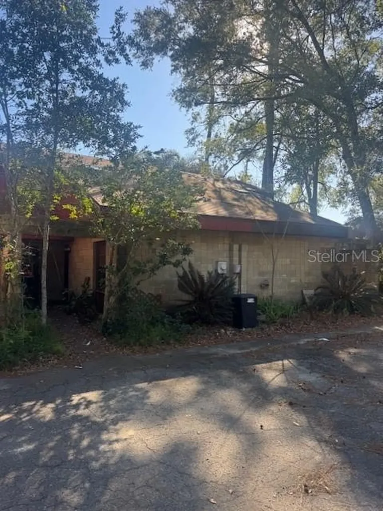 7005 SW 46th Avenue Gainesville FL 32608