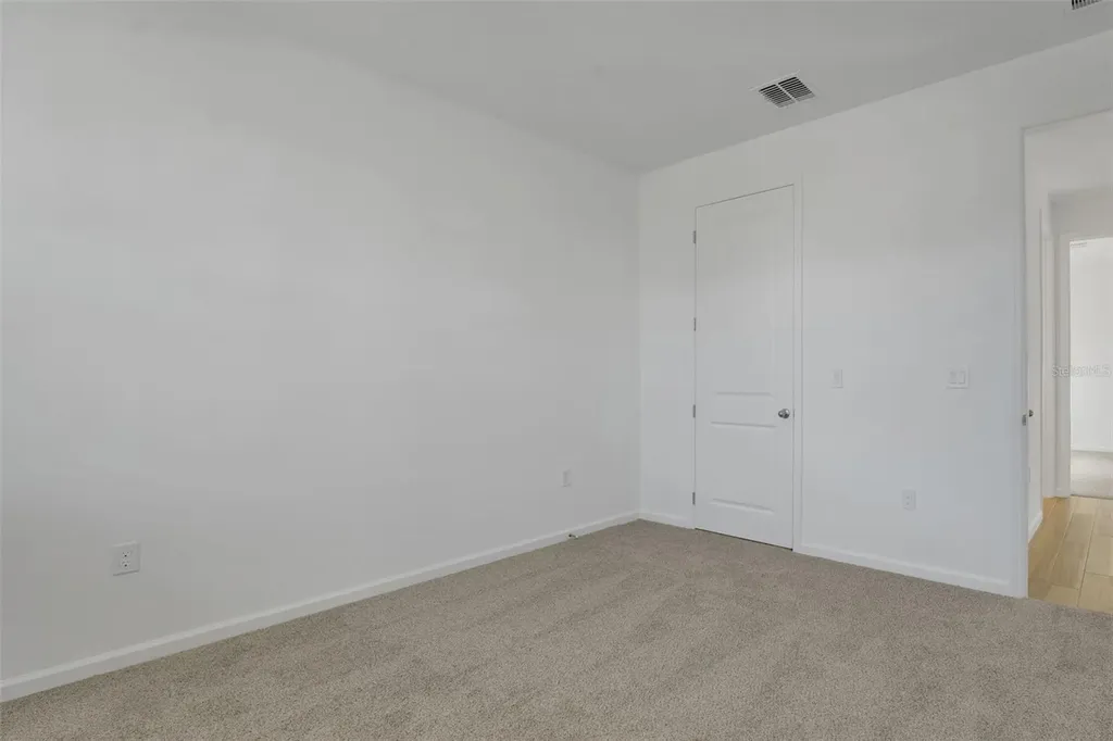 1006 Fiesta Key Circle Lady Lake FL 32159