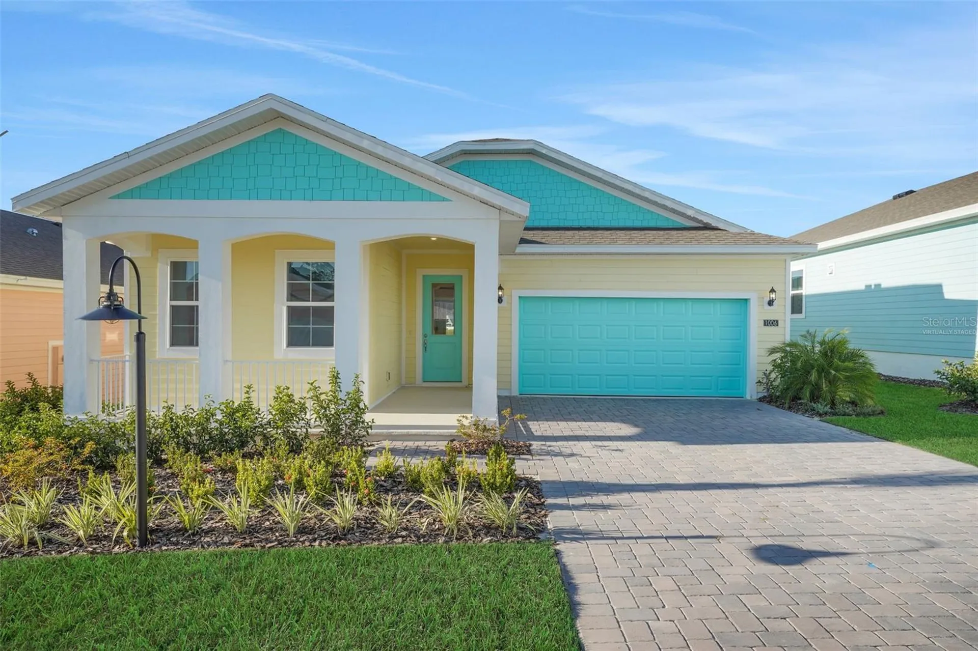 1006 Fiesta Key Circle Lady Lake FL 32159