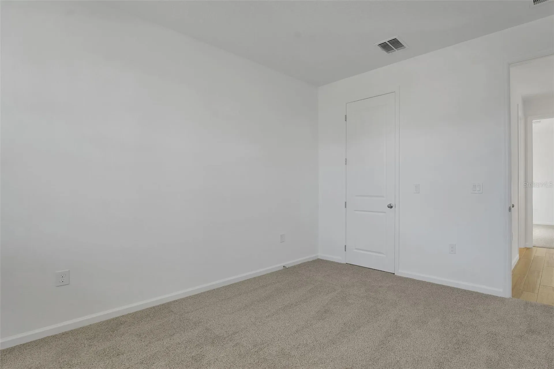 1006 Fiesta Key Circle Lady Lake FL 32159