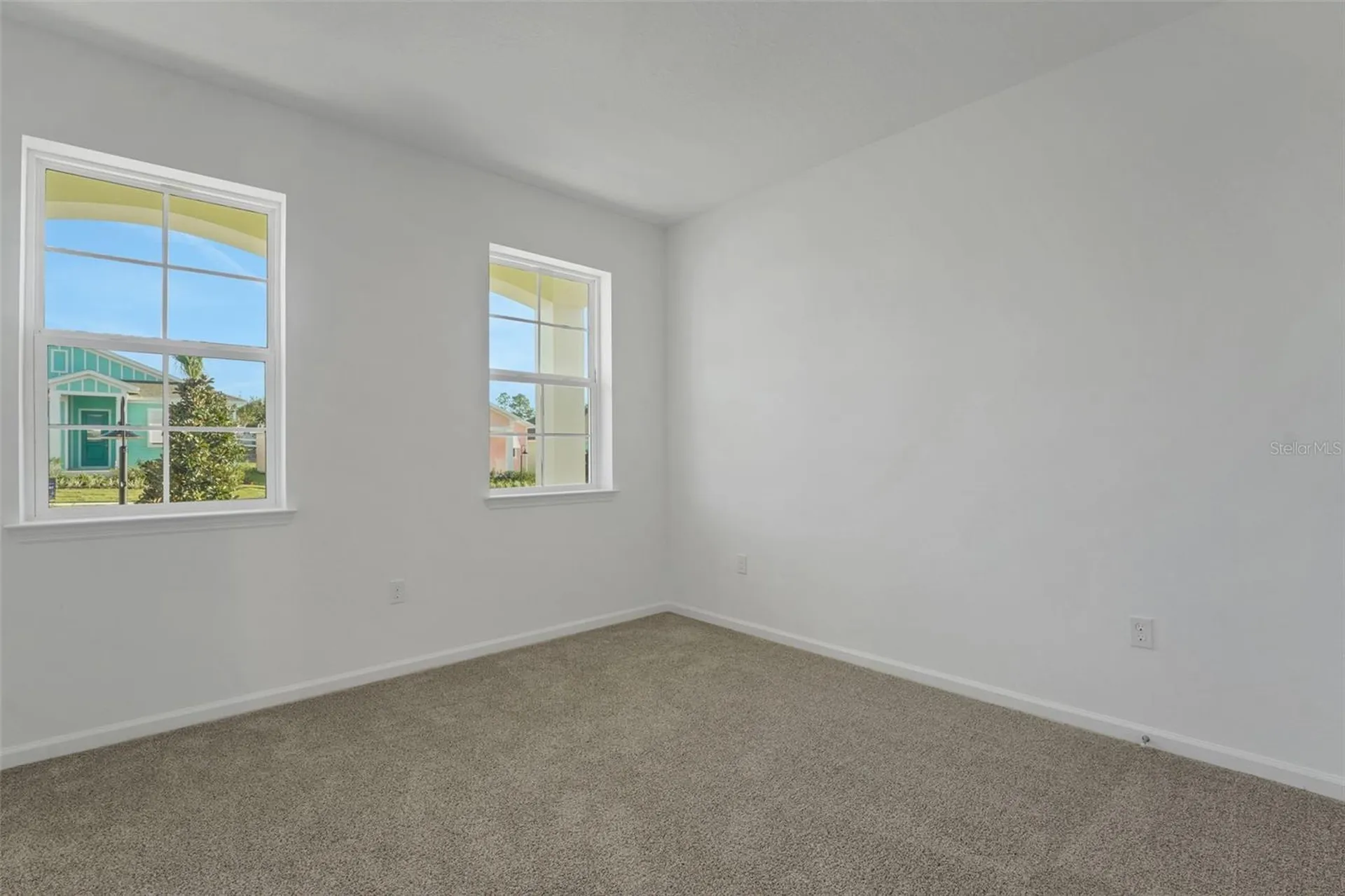 1006 Fiesta Key Circle Lady Lake FL 32159