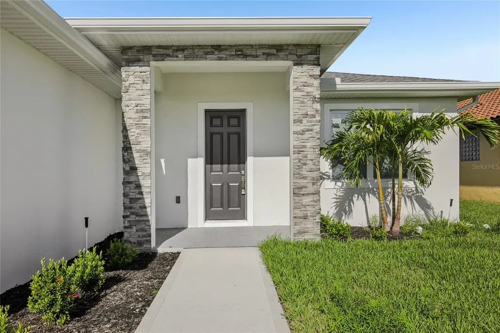 183 Wright Drive Rotonda West FL 33947