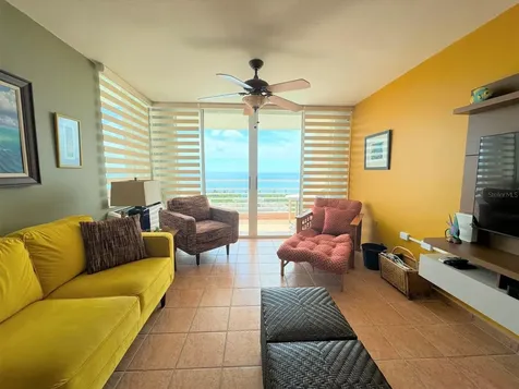 Cond Villas Del Far0 Calle Punta Tuna Maunabo PR 00707