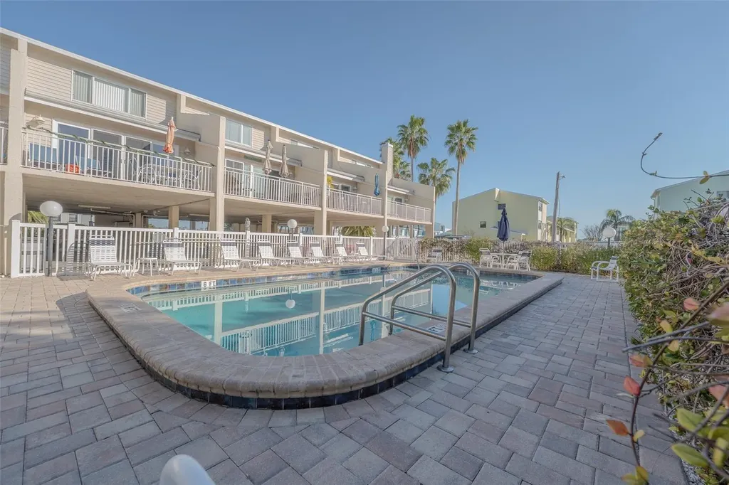 324 Windrush Boulevard Indian Rocks Beach FL 33785