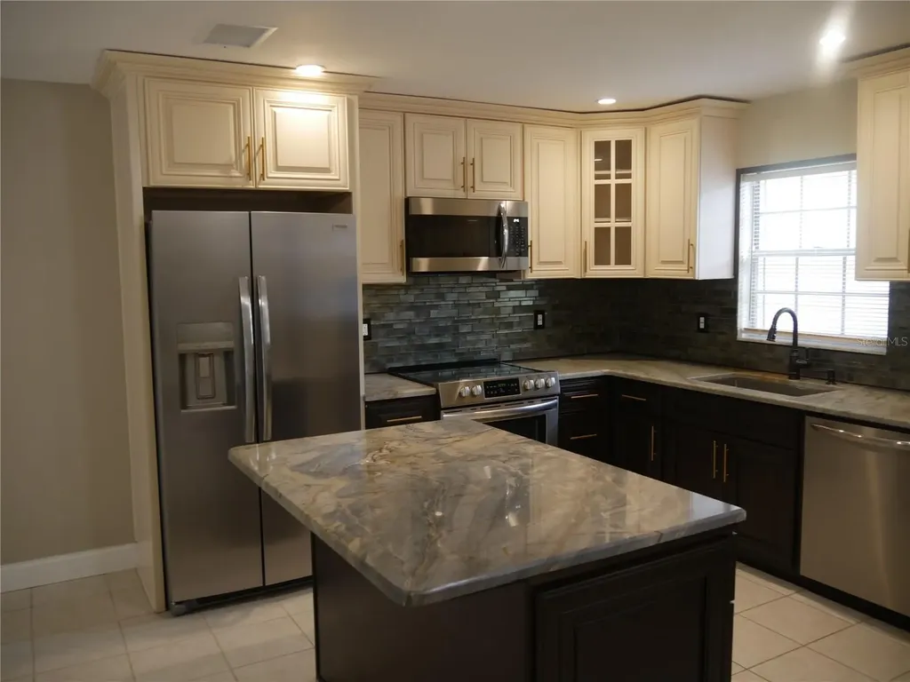 2411 Aspinwall Street Sarasota FL 34237