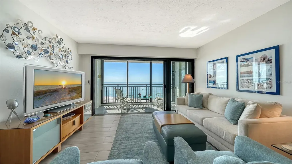 19 Whispering Sands Drive Sarasota FL 34242