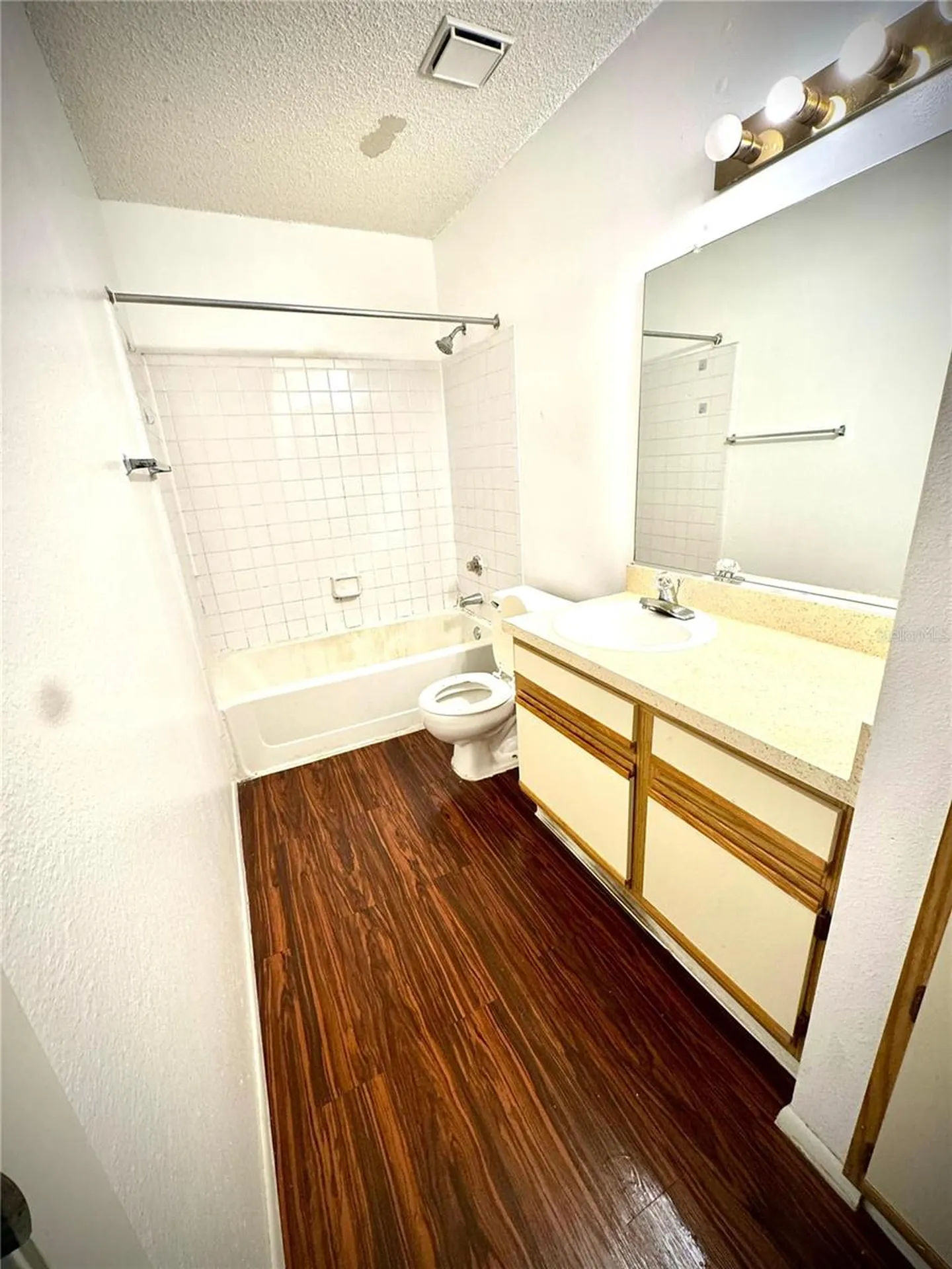 232 Afton Square Altamonte Springs FL 32714