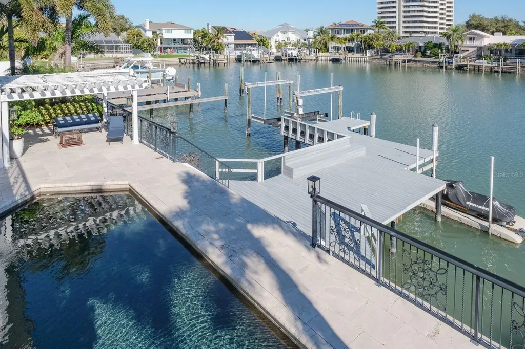 5949 Seabird Drive S Gulfport FL 33707