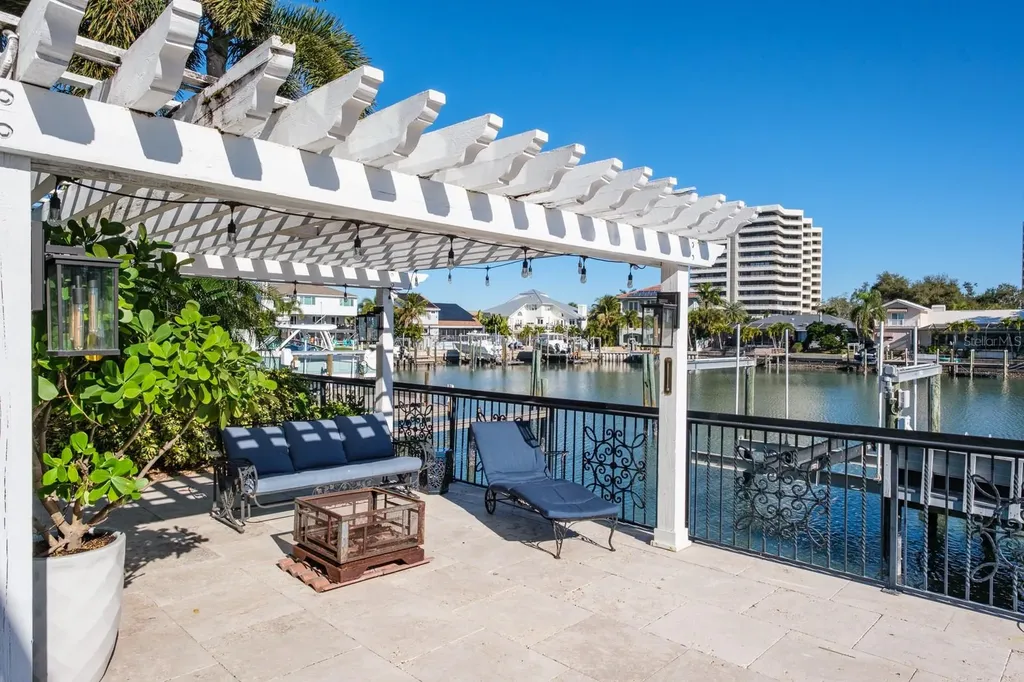 5949 Seabird Drive S Gulfport FL 33707