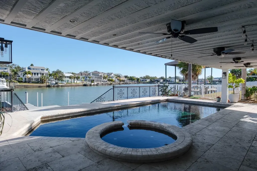 5949 Seabird Drive S Gulfport FL 33707
