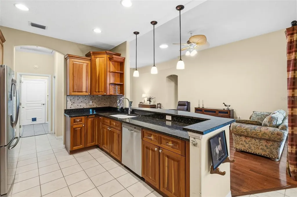18955 Maisons Drive Lutz FL 33558
