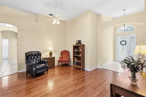 18955 Maisons Drive Lutz FL 33558