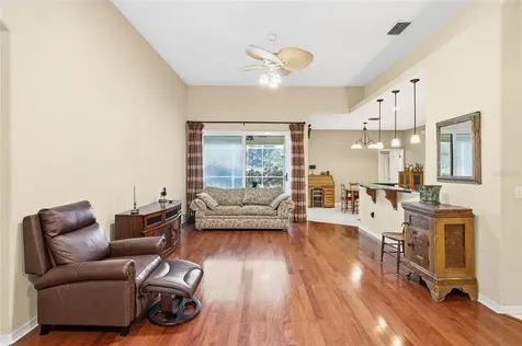 18955 Maisons Drive Lutz FL 33558