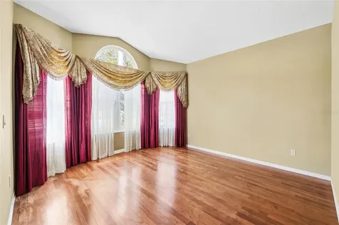 18955 Maisons Drive Lutz FL 33558