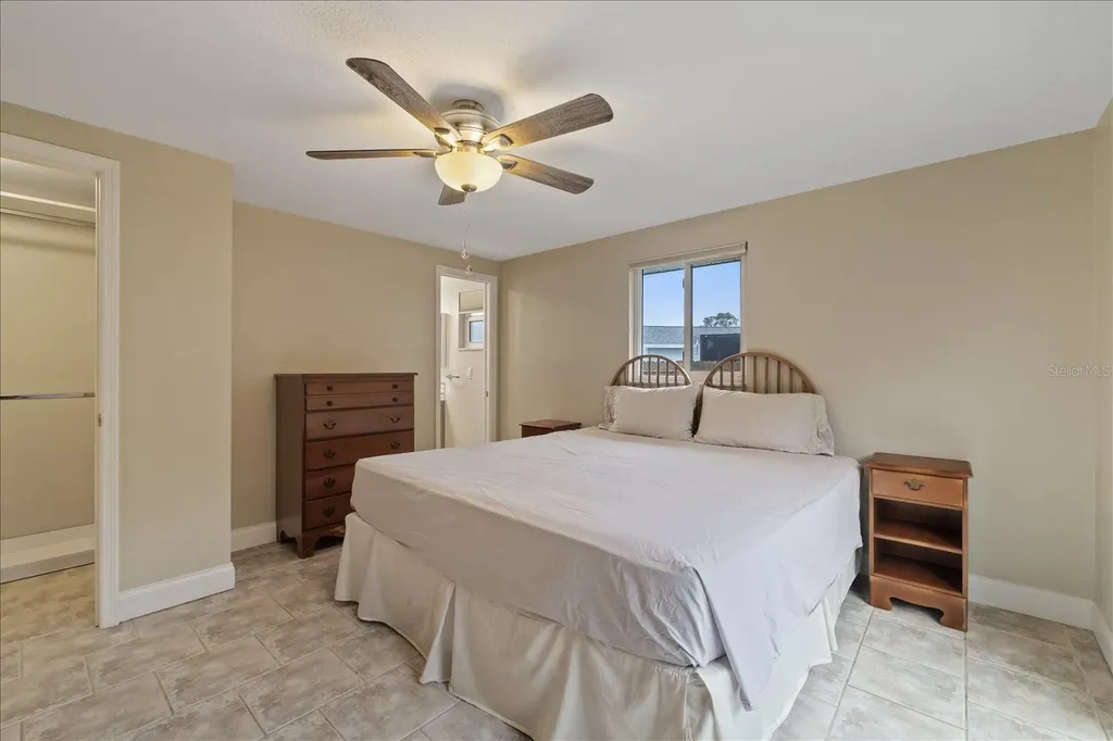 6400 18th Avenue N St Petersburg FL 33710
