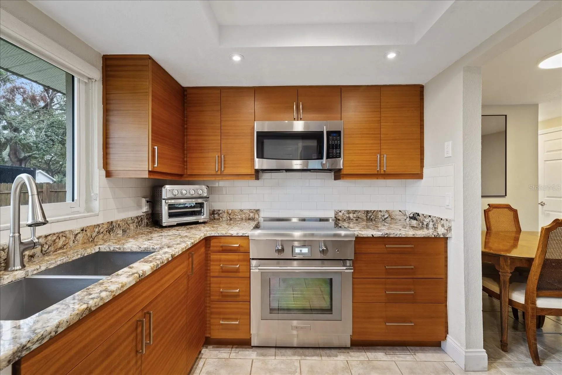 6400 18th Avenue N St Petersburg FL 33710