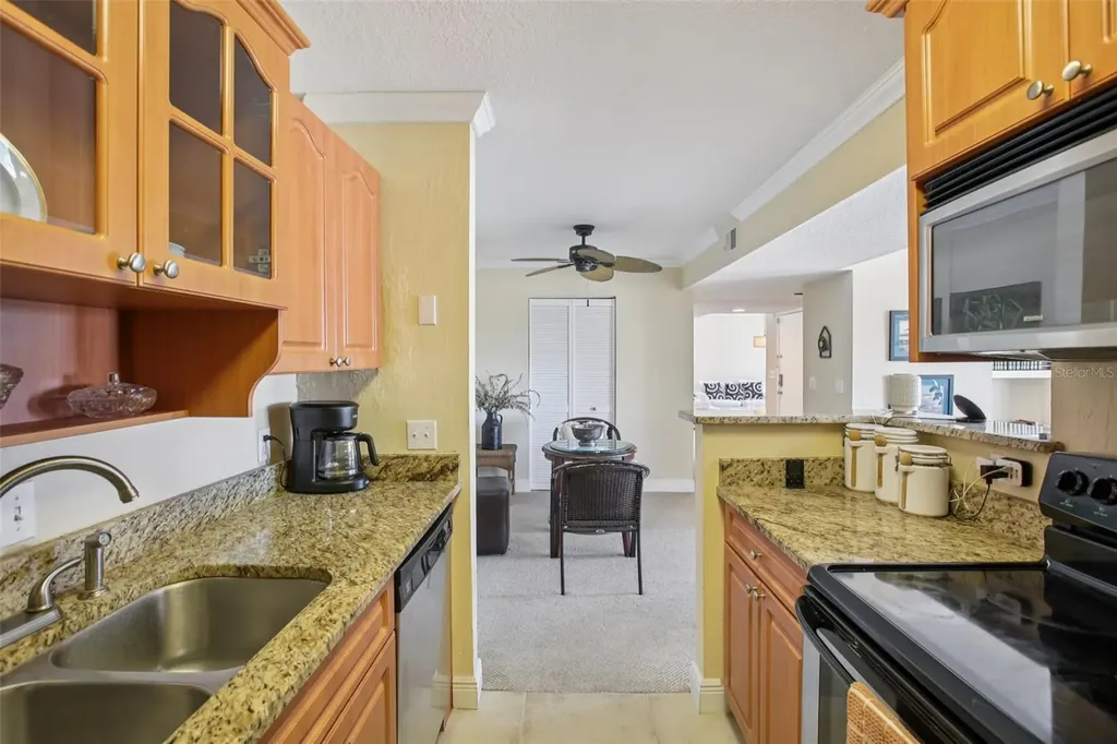 455 Alt 19 S Palm Harbor FL 34683