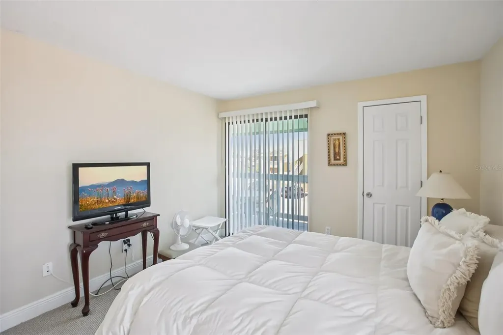 455 Alt 19 S Palm Harbor FL 34683