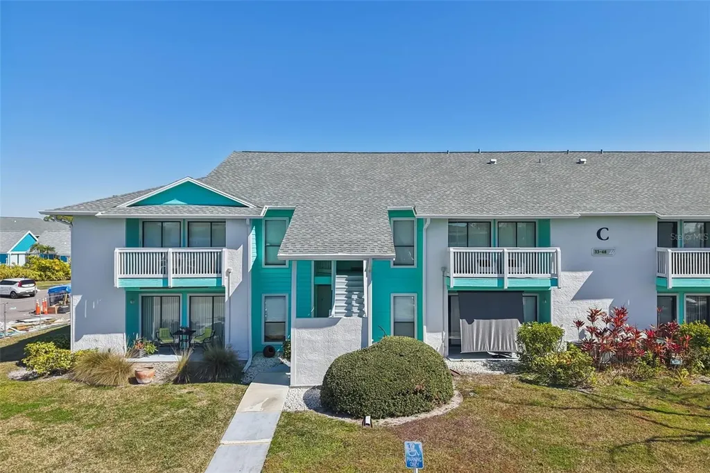 455 Alt 19 S Palm Harbor FL 34683