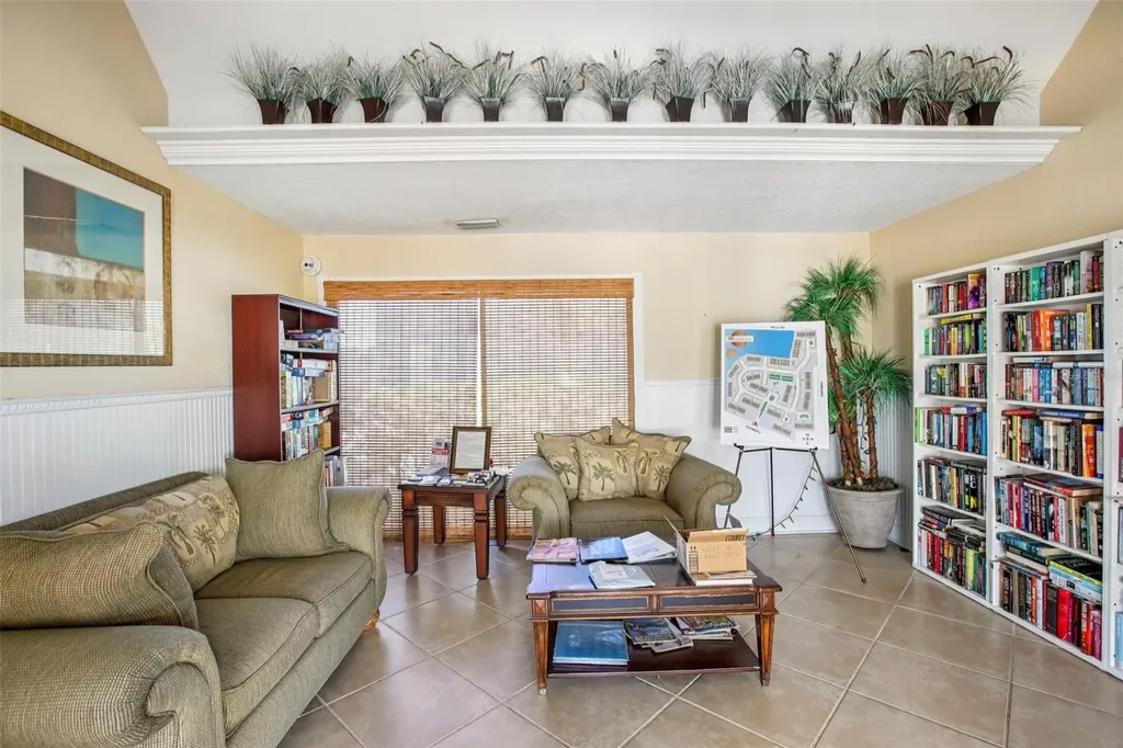 455 Alt 19 S Palm Harbor FL 34683