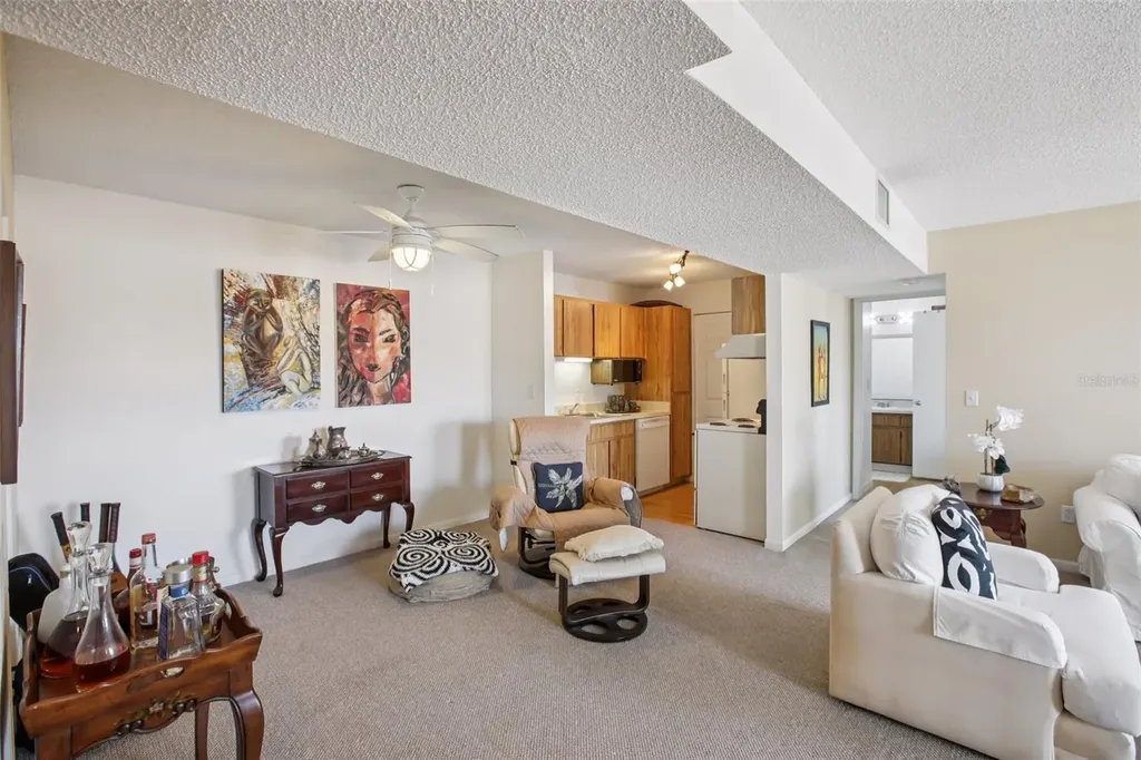455 Alt 19 S Palm Harbor FL 34683
